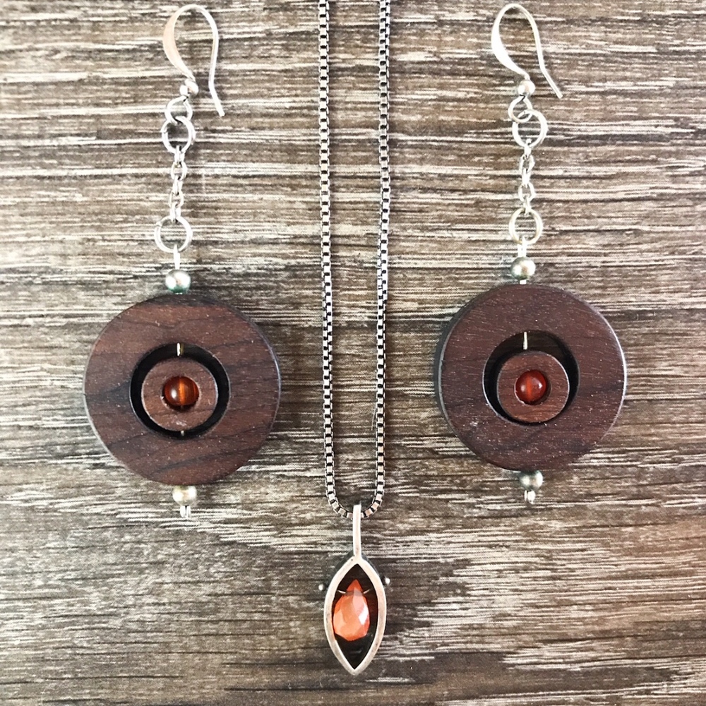 I <3 Orange earring and necklace set